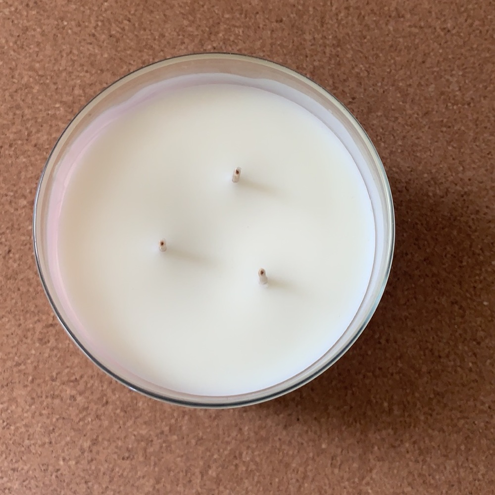 B&BW Rose Quartz 3-Wick Candle - Picture 4 of 6